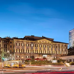 Hotel Avani Palazzo Moscova -previously Nh Palazzo Moscova-, Milão